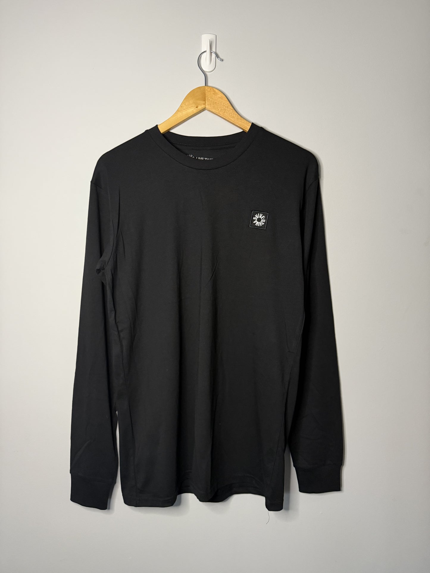 Long Sleeve Essential T-Shirt - Black