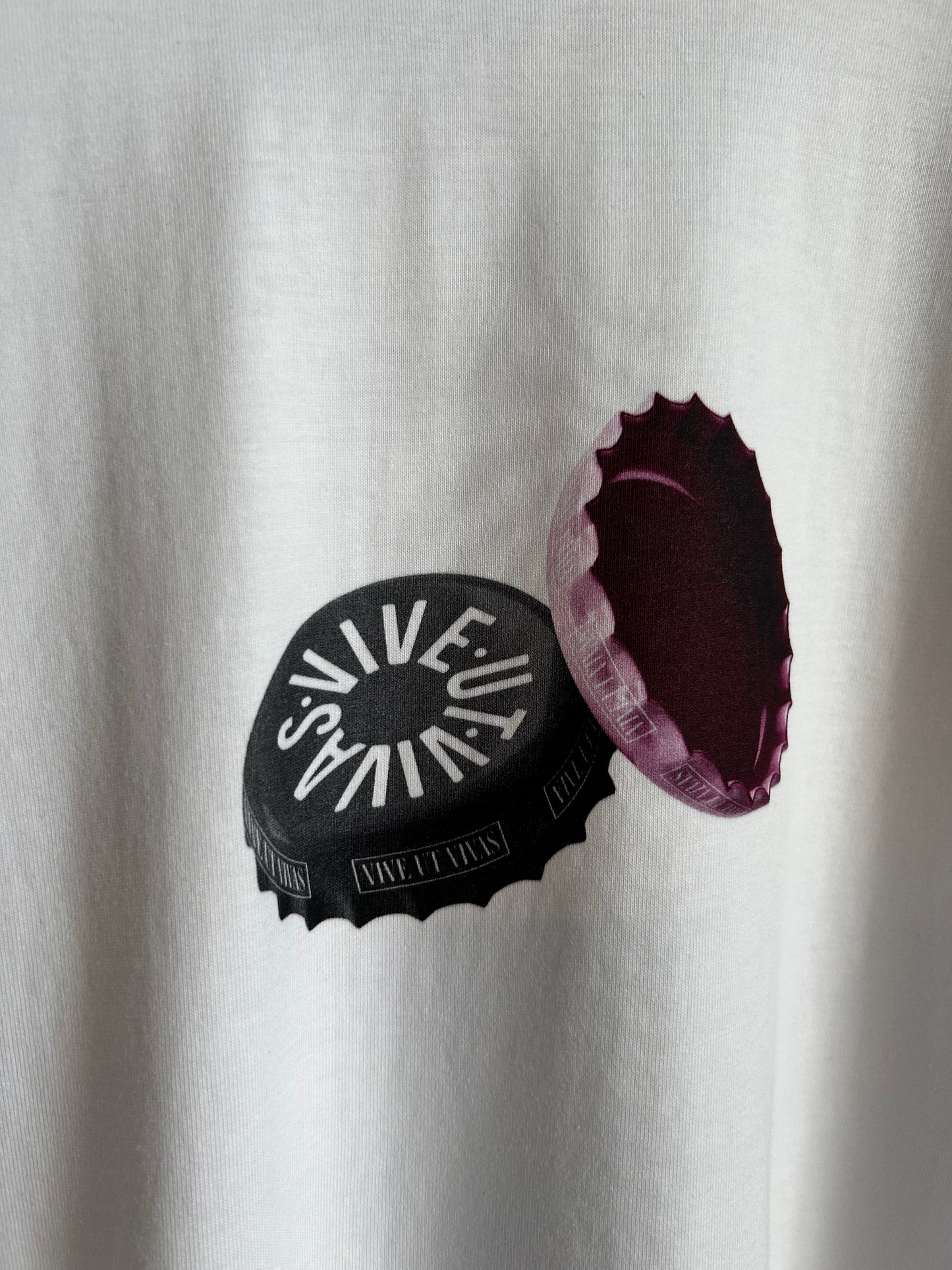 Bottle Cap T-Shirt - White/Pink